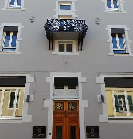 Le Nouvel Hotel 3*