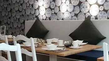 Le Nouvel Hotel